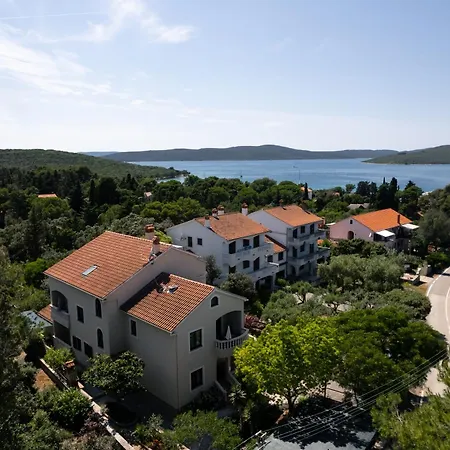 With Parking Space Muline, - 8521 شقة *