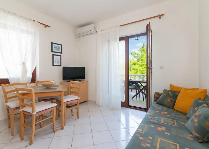 With Parking Space Muline, - 8521 شقة