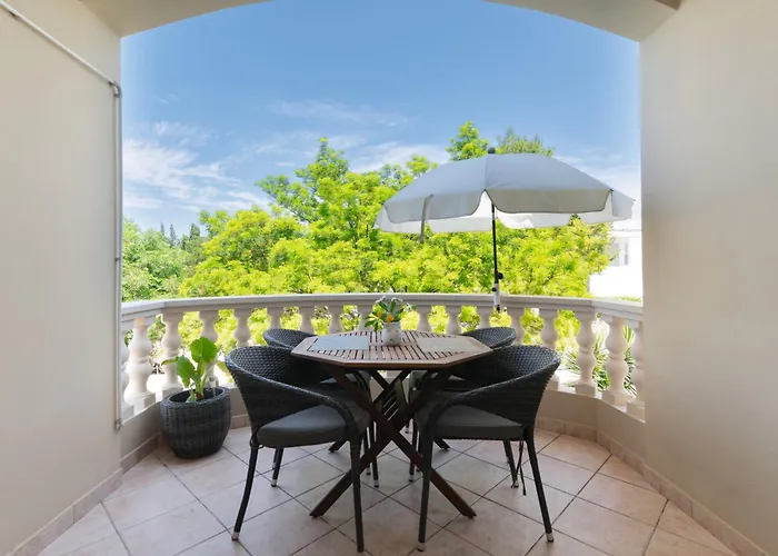 With Parking Space Muline, - 8521 شقة