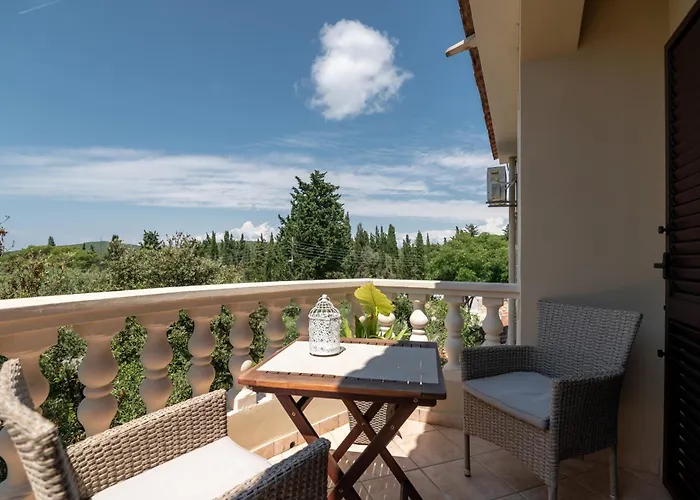 شقة With Parking Space Muline, - 8521 *