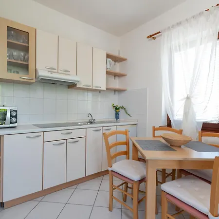 With Parking Space Muline, Ugljan - 8521 Appartement *