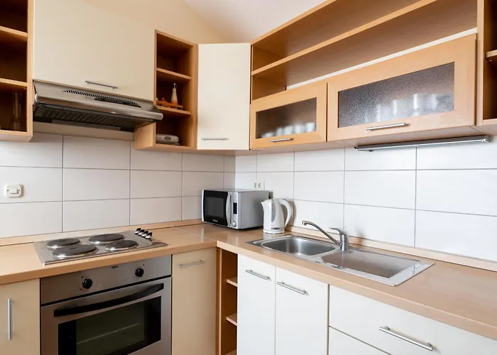 With Parking Space Muline, Ugljan - 8521 Апартаменты Углян