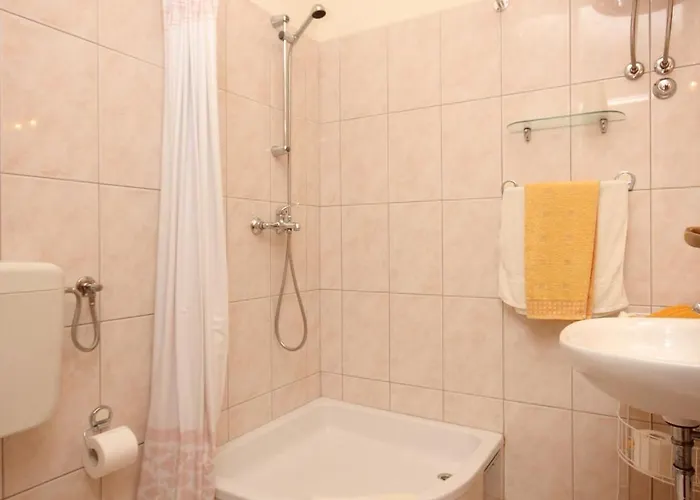 Апартаменты With Parking Space Muline, Ugljan - 8521