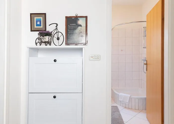 With Parking Space Muline, Ugljan - 8521 Ugljan